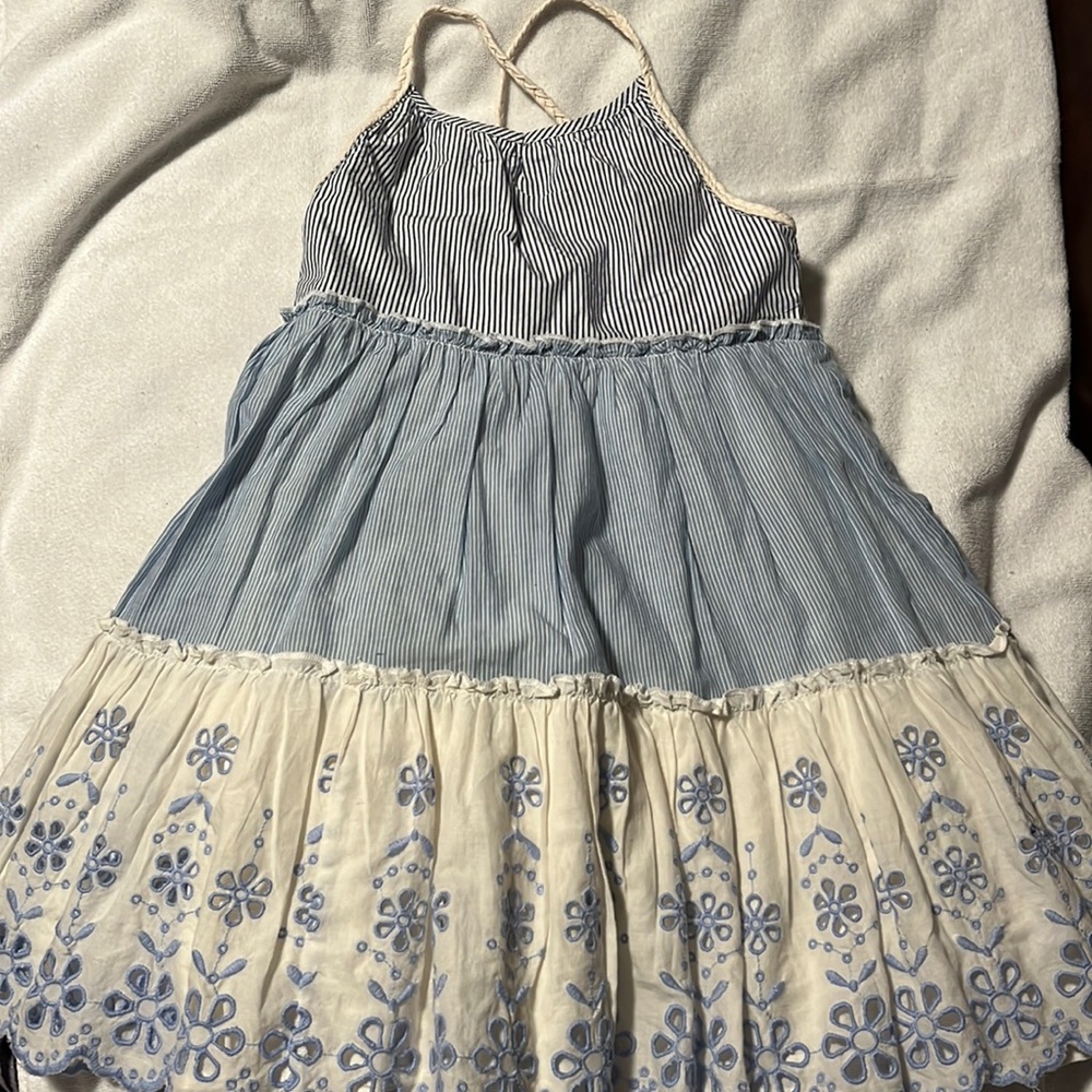 Blue and white strips dress zs7 brand true craft not hold or stains